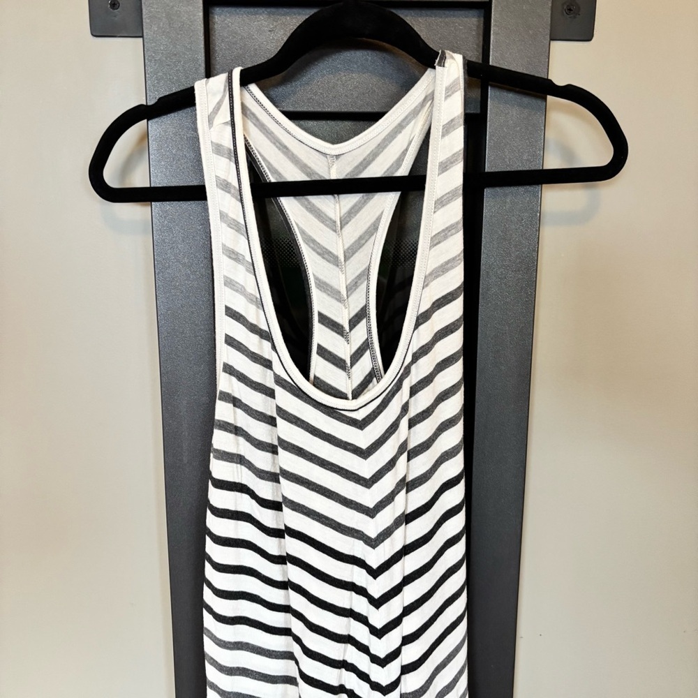 Beyond Yoga Maxi Racerback Chevron Dress - size L - Picture 2 of 7